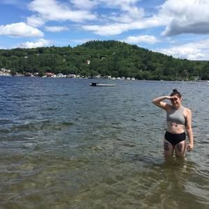 Meet your Posher, Elizabeth